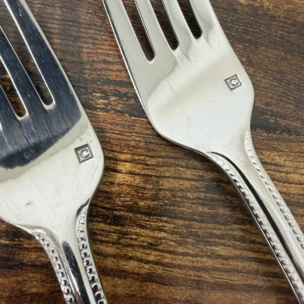 Cuisinart Elite FAMPOUX Dinner Forks 2pcs Stainless Flatware Beaded Outline